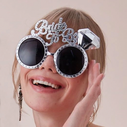 Gümüş Renk Bride To Be Yazılı Gelin Gözlüğü 15x10 Cm