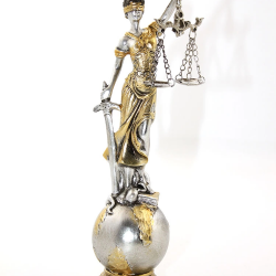 Polyester Adalet Figürü  Alı2895